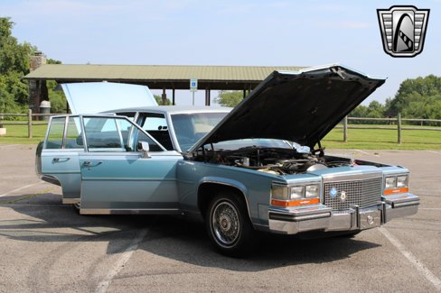 Used 1987 Cadillac Brougham image 9