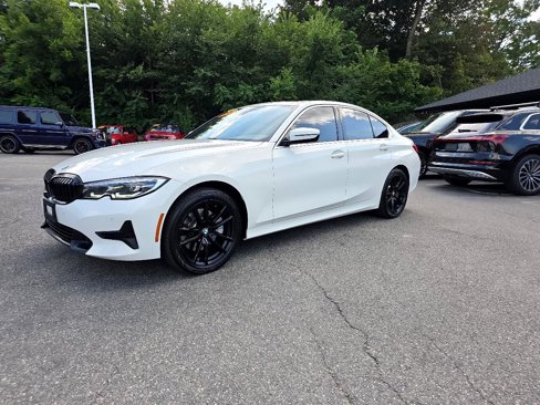 Used 2020 BMW 330i xDrive Sedan w/ Convenience Package image 3