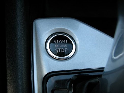 Used 2024 Nissan Altima 2.5 SV image 18