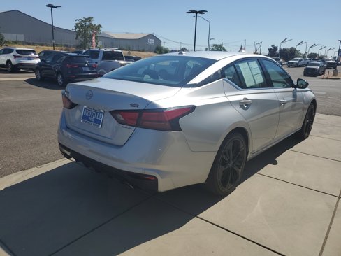 Used 2023 Nissan Altima 2.5 SR image 5