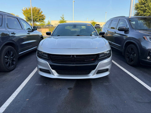 Used 2019 Dodge Charger SXT w/ Plus Group image 3