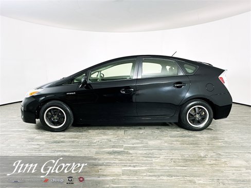 Used 2015 Toyota Prius Four image 9
