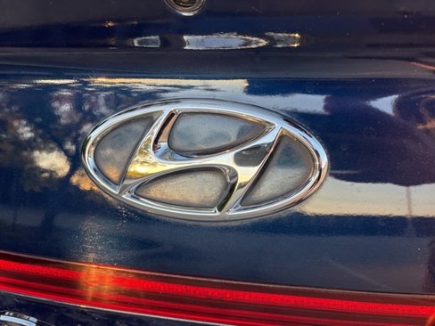 Used 2022 Hyundai Sonata Limited w/ Cargo Package image 8