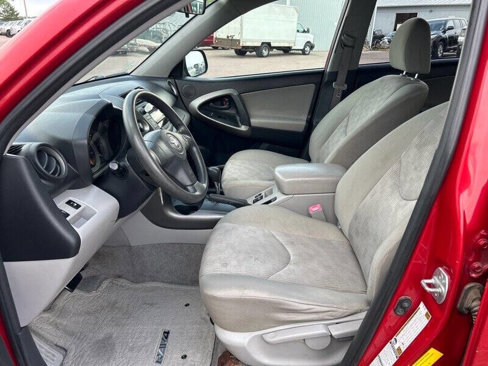 Used 2009 Toyota RAV4 4WD w/ 3rd Row image 10