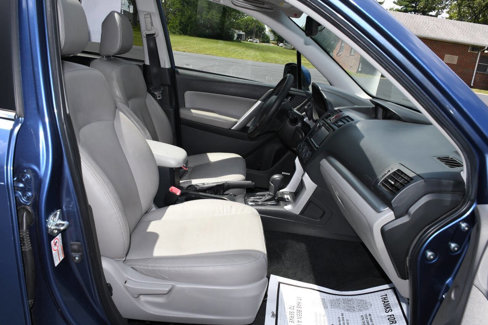 Used 2015 Subaru Forester 2.5i Touring w/ Eyesight & Navigation System image 22