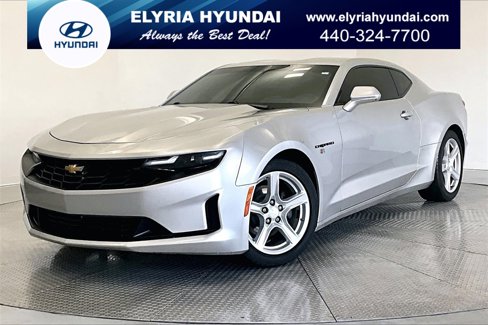 Used 2019 Chevrolet Camaro LT image 1