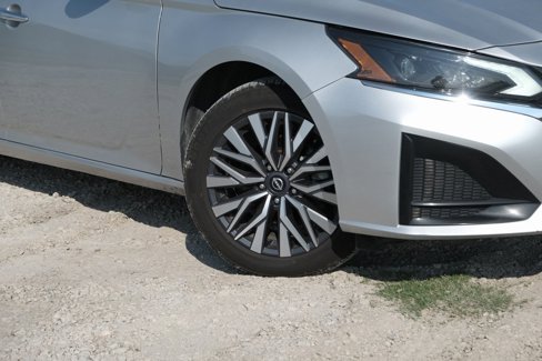 Used 2023 Nissan Altima 2.5 SV image 35