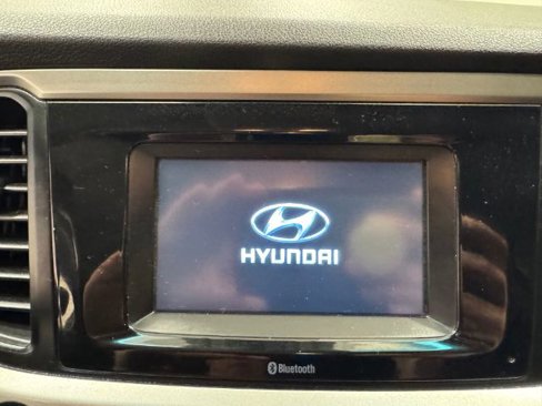 Used 2019 Hyundai Accent SE image 17