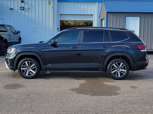 Used 2022 Volkswagen Atlas SE image 2