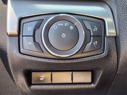 Used 2018 Ford Explorer XLT w/ Equipment Group 201A image 14