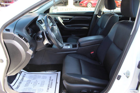Used 2017 Nissan Altima 2.5 SR w/ Midnight Edition Package image 17