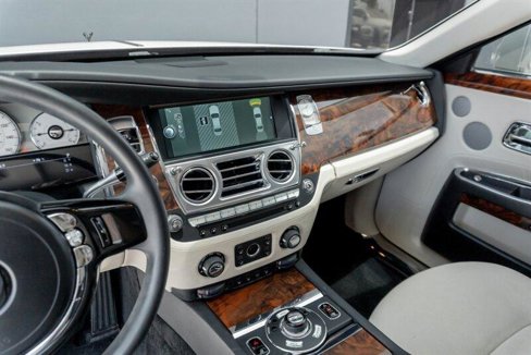 Used 2012 Rolls-Royce Ghost image 60