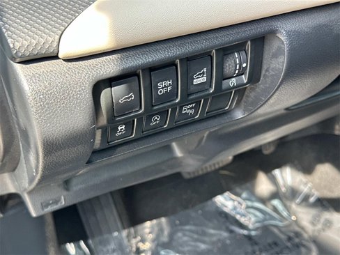 Used 2022 Subaru Forester Limited image 21