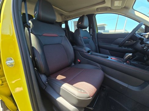 New 2025 Nissan Kicks SR w/ SR Premium Package image 11
