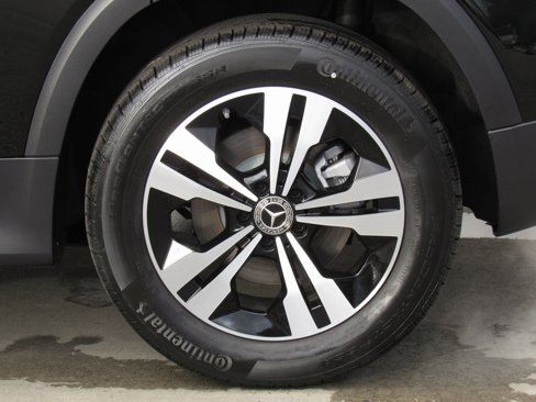 New 2025 Mercedes-Benz GLB 250 4MATIC image 37