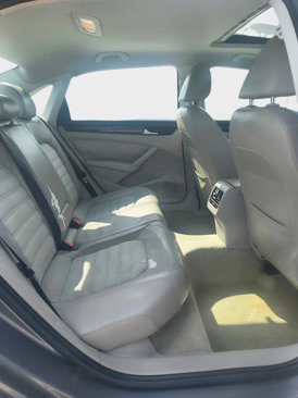 Used 2013 Volkswagen Passat TDI SEL Premium image 13