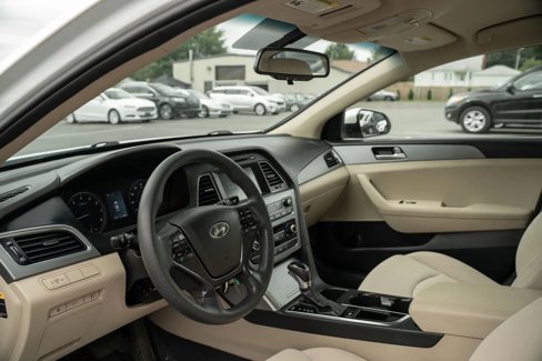 Used 2016 Hyundai Sonata SE image 6