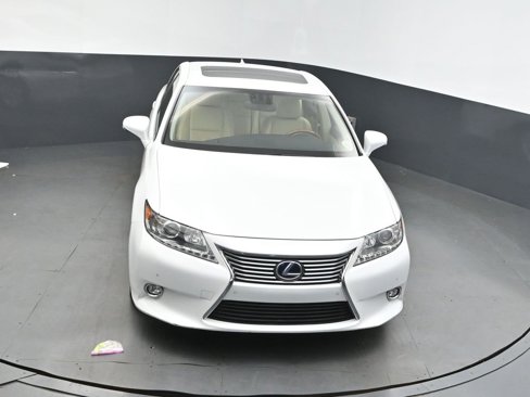 Used 2015 Lexus ES 300h image 35