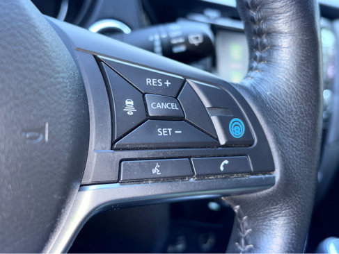 Used 2019 Nissan Rogue SV w/ Premium Package image 19