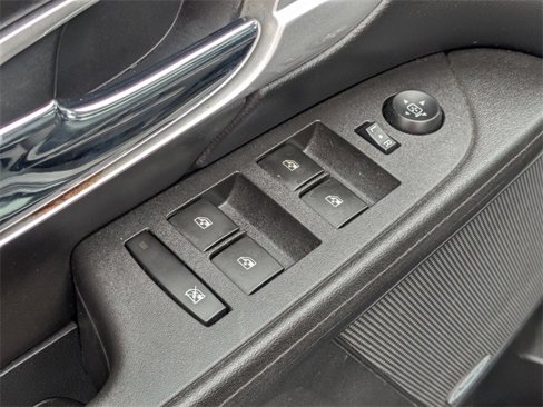 Used 2017 GMC Terrain SLT w/ Open Road Package image 14