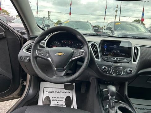Used 2024 Chevrolet Malibu LT image 16