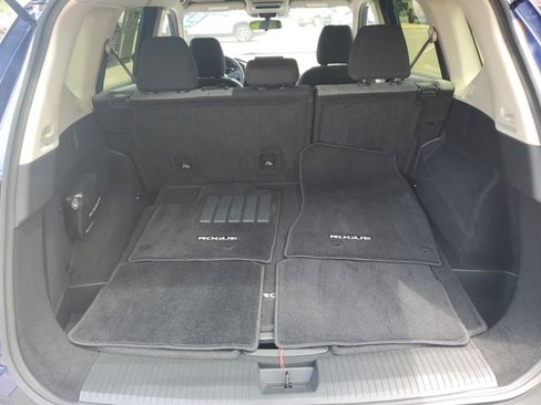 Used 2023 Nissan Rogue SV image 28