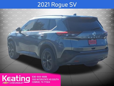 Used 2021 Nissan Rogue SV w/ Premium Package image 2