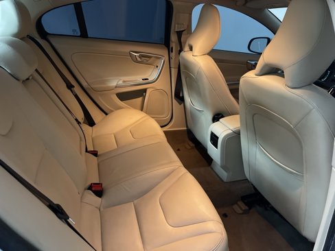 Used 2015 Volvo S60 T5 Premier image 31