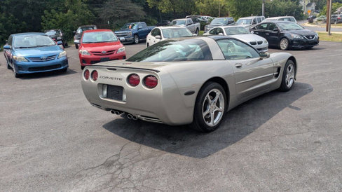 Used 2001 Chevrolet Corvette Coupe w/ Preferred Equipment Group1 image 8