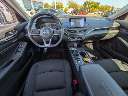Used 2019 Nissan Altima 2.5 SV image 12