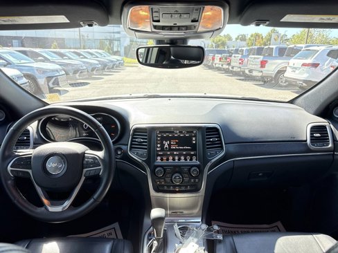 Used 2018 Jeep Grand Cherokee Limited image 23