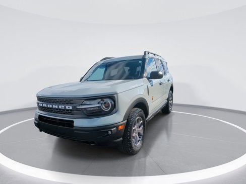 Used 2023 Ford Bronco Sport Badlands image 4