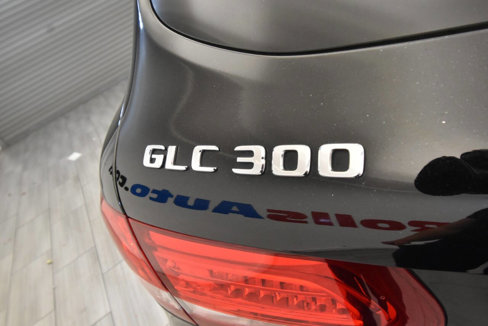 Used 2018 Mercedes-Benz GLC 300 image 30