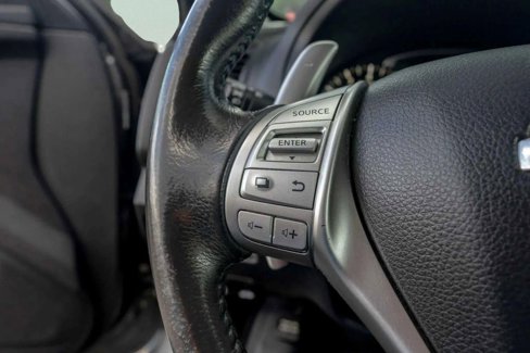 Used 2017 Nissan Altima 2.5 SR w/ Midnight Edition Package image 13