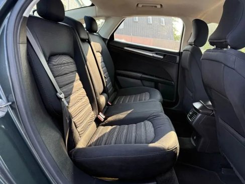 Used 2016 Ford Fusion SE image 11