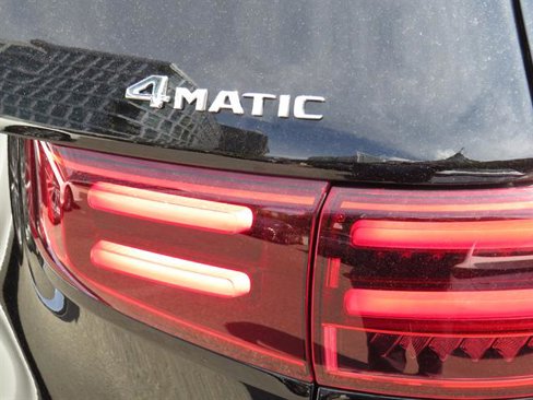Certified 2024 Mercedes-Benz GLB 250 4MATIC image 32