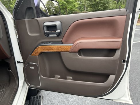 Used 2018 Chevrolet Silverado 1500 High Country image 54