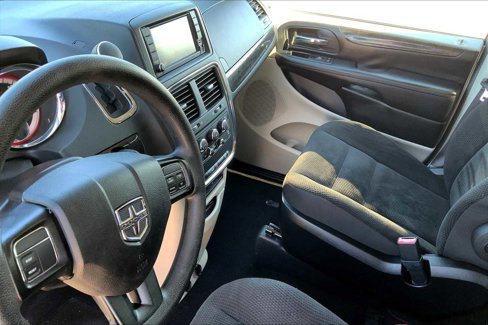 Used 2019 Dodge Grand Caravan SE image 15
