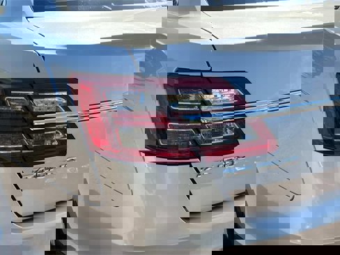 Certified 2019 Ford Taurus SE image 11