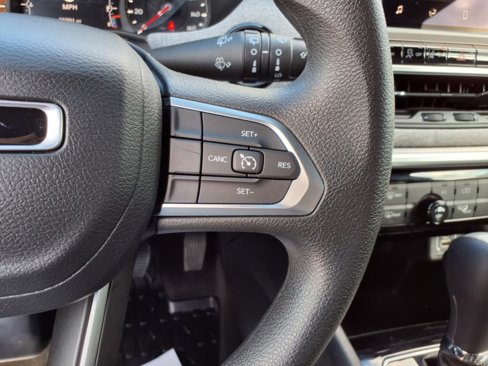 Used 2023 Jeep Compass Sport image 16