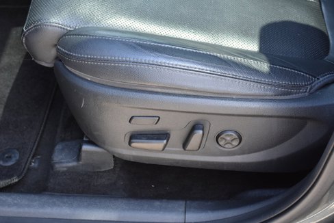 Used 2020 Hyundai Santa Fe Limited image 36