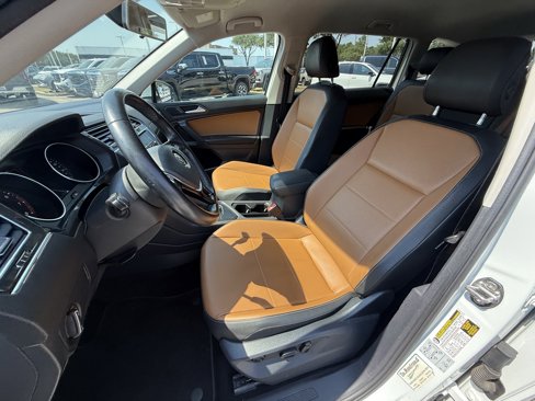 Used 2019 Volkswagen Tiguan SEL image 27