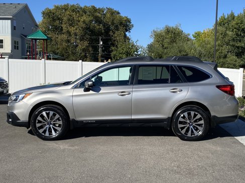 Used 2017 Subaru Outback 2.5i Limited w/ Popular Package #5 image 3