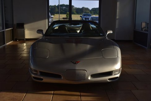 Used 2001 Chevrolet Corvette Convertible w/ Preferred Equipment Group2 image 2
