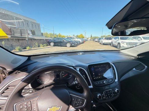 Used 2024 Chevrolet Malibu LT image 33