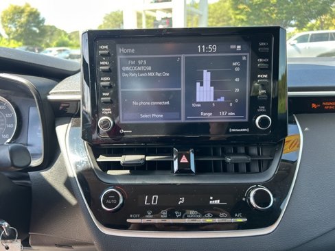 Used 2022 Toyota Corolla LE image 20