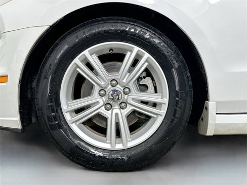 Used 2014 Ford Mustang Convertible image 28
