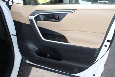 Certified 2021 Toyota RAV4 LE image 43