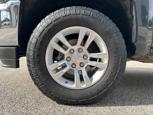 Used 2017 Chevrolet Silverado 1500 LT w/ All Star Edition image 45