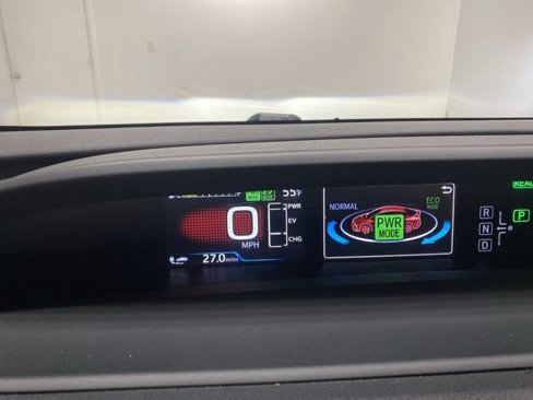 Used 2020 Toyota Prius Prime XLE image 29